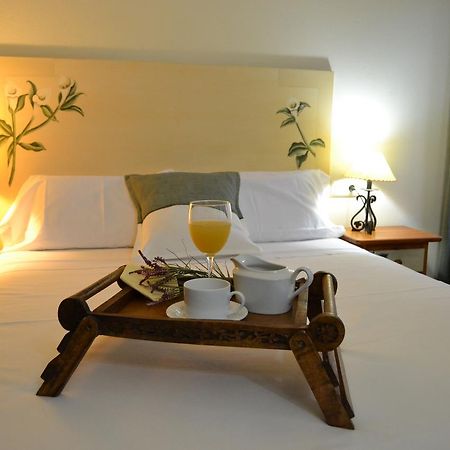 Hostal Toribio Galaroza Esterno foto